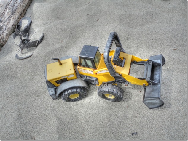 trucks,beach,toys,Tonka