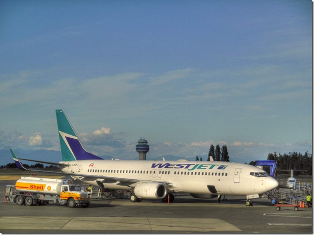 C-FAWJ,Comox,Westjet,Boeing 737-8CT
