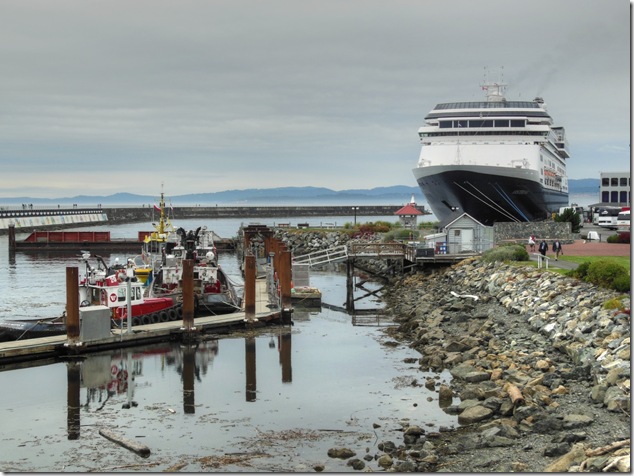 Ogden Point,Amsterdam,Crusie ship terminal,James Bay,Ogden Point,Island Images,Holland American Line 
