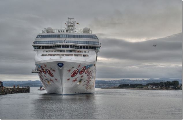 Ogden Point, James Bay,cruise ship terminal,Victoria,coean,tourism,Norwegian Peal