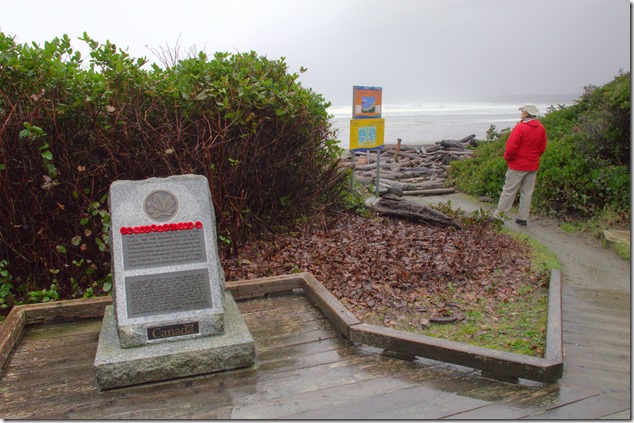 Wickaninnish Interpretive Centre,Wickaninnish Beach,Kwistis Visitor Centre,Korean War memorial,beach,ocean,National Park