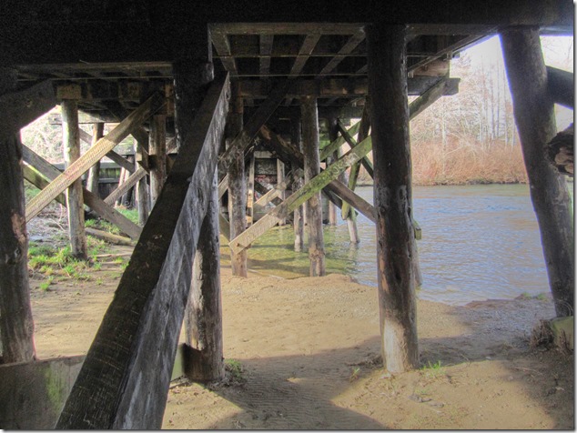 Condensory Road Bridge,Puntledge,river,bridge,Courtenay,wood bridge Condensory Road Bridge,Puntledge,river,bridge,Courtenay,wood bridge