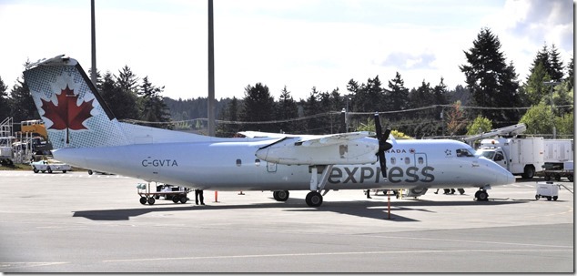 Comox Airport,Jazz Aviation,Air Canada,C-GVTA,Dehavilland DHC-8-301