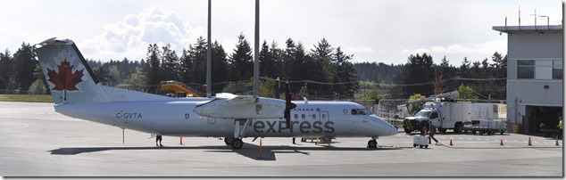 Comox Airport,Jazz Aviation,Air Canada,C-GVTA,Dehavilland DHC-8-301
