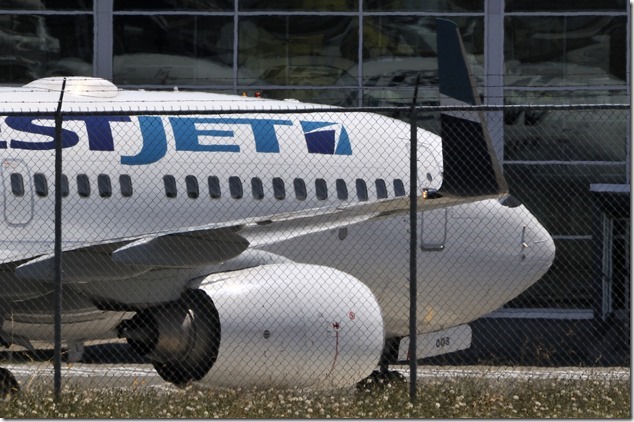 C-GTWS,Boeing 737-700,737-76N,Comox Valley Airport,YQQ