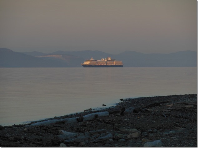 cruise ships,Georgia Strait,ocean,beach,Texada
