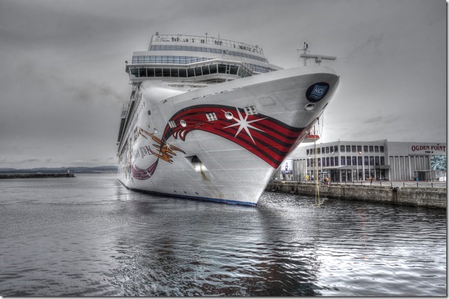 Norwegian Jewel,Ogden Point,Victoria Cruise Ship Terminal,James Bay