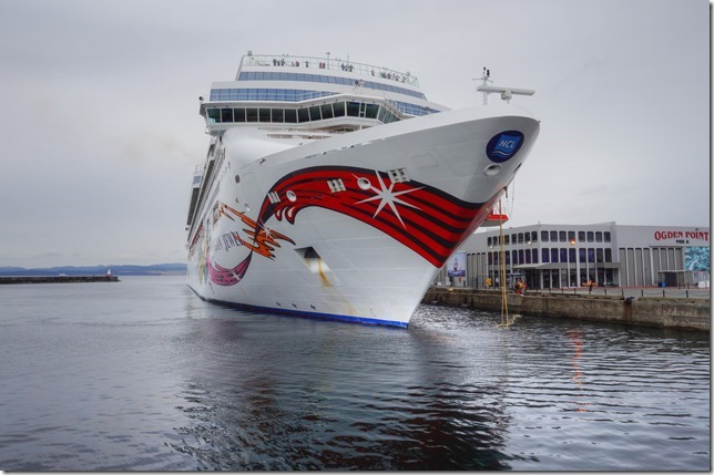 Norwegian Jewel,Ogden Point,Victoria Cruise Ship Terminal,James Bay