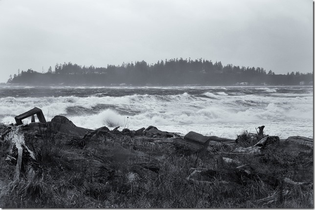 Air Force Beach,waves,storm,Georgia Strait,CFB Comox,Comox