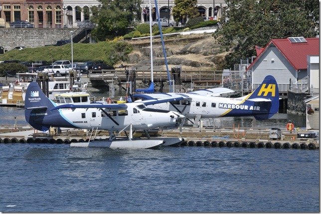 Victoria,inner harbour,James Bay,tourism,Harbour Air,float plane,C-FHAA,C-GHAR,Dehavilland DHC-3