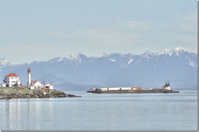 Entrance Island Light,Gabriola Island,Georgia Strait,British Columbia,Gulf Islands,Lighthouse,BC Ferries,Queen of Alberni,barge,Seaspan,tug,Arctic Hooper,Fraser Link