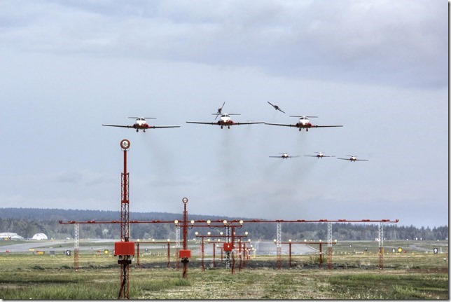 RCAF,Snowbirds.,431 Air Demonstration Squadron,19 Wing,CFB Comox,CT-114 Tutor,Snowbirds training