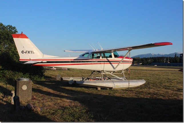 Courtenay Air Park,air planes,C-FXTB,Cessna 172K