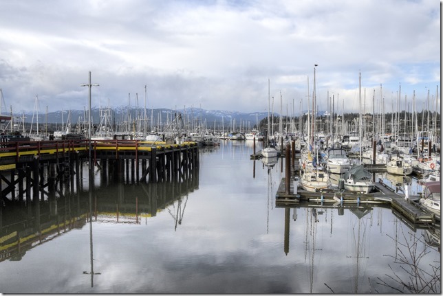 ships,fish boats, Comox Fisherman&rsquo;s Wharf,marina,fishing boats,wharf,mountains,clouds