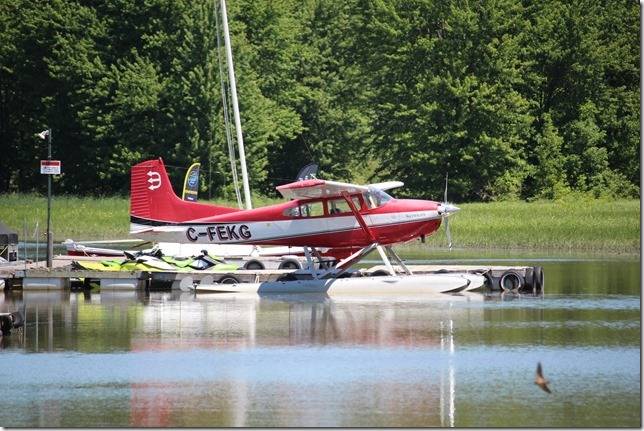 air planes,Ontario,Petrie Island,float plane,air plane,C-FEKG,1972 Cessna A185E