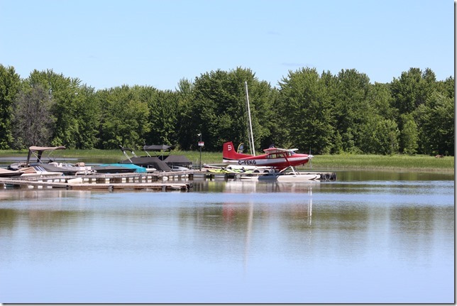 air planes,Ontario,Petrie Island,float plane,air plane,C-FEKG,1972 Cessna A185E