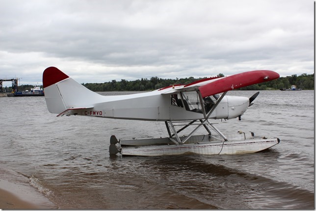 air planes,Ottawa River,Quebec,float plane,air plane,1996 Pathfinder,C-FWVD