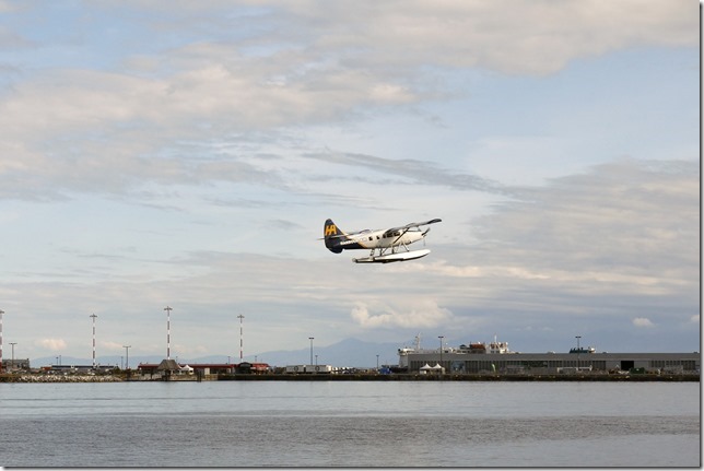 Victoria,float planes,ocean,sea planes,De Havilland,Harbour Air,ocean,Ogden Point,C-FITF
