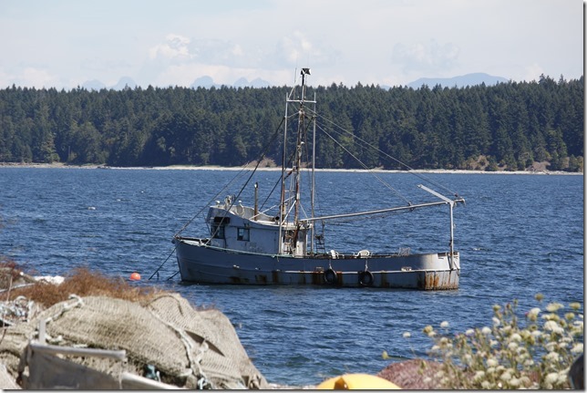 Baynes Sound,Highway 19A,ocean,Oyster boats,ships,fish boat,Union Bay