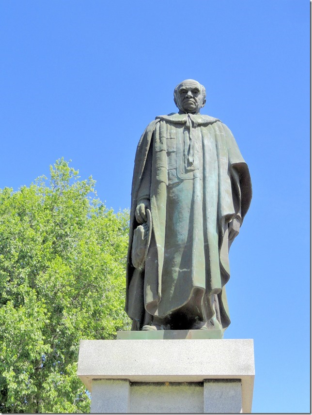 art,New Brunswick,statue,William Maxwell Lord Beaverbrook,Fredericton