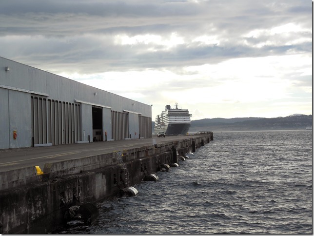 Victoria,Dallas Road,Ogden Point Breakwater,Victoria Cruise Ship Terminal,ships,cruise ship terminal,Osterdam