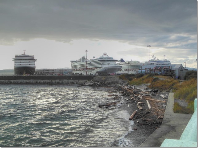 Victoria,Dallas Road,Ogden Point Breakwater,Victoria Cruise Ship Terminal,ships,cruise ship terminal