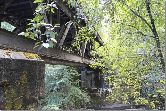 Haslam Creek,Lochner Road,rail road, rail way,Vancouver Island,bridge,Highway 1
