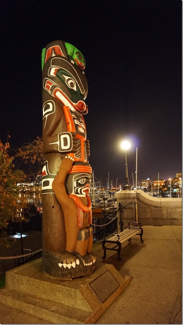 Victoria,existing light photography,tourism,night,reflections,totem pole,art