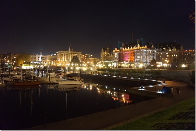 Victoria,existing light photography,tourism,night,reflections,statue,art,inner harbour,The Empress