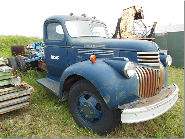 Manitoba,Highway 1,History,BCATP,RCAF,museum,Chevrolet Maple Leaf