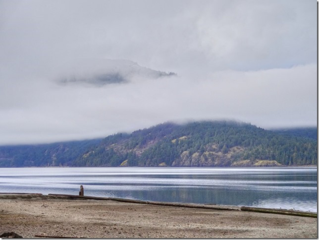 water level,BC Hydro, Comox Lake,Puntledge River recreation area,fall,clouds,lake