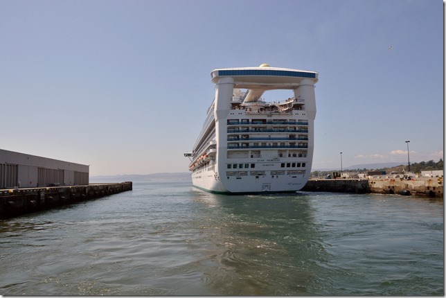 Victoria,Dallas Road,Ogden Point Breakwater,Victoria Cruise Ship Terminal,ships,cruise ship terminal,Star Princess,tug boat Victoria,Dallas Road,Ogden Point Breakwater,Victoria Cruise Ship Terminal,ships,cruise ship terminal,Star Princess,tug boat