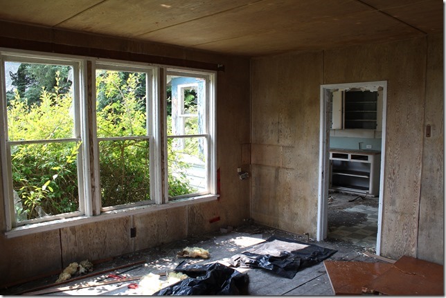 Jordan River,old house,buildings,history,tsunami,BC Hydro,Juan de Fuca Strait,ocean,shack,beach,nature,Highway 14