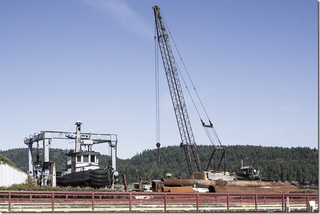 Ladysmith,marine,tug,marina,tug boat,ships,Ladysmith Marina,crane