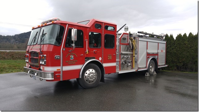 fire department,fire engine,Crofton,Cowichan,fire truck,North Cowichan Fire Department,2002 E-One Typhoon / Superior (1050/800) 