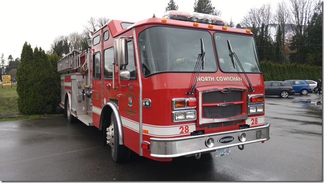 fire department,fire engine,Crofton,Cowichan,fire truck,North Cowichan Fire Department,2002 E-One Typhoon / Superior (1050/800) 