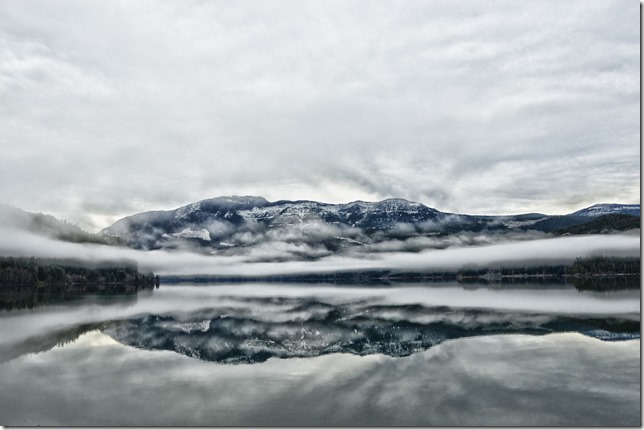 Strathcona Provincial Park,Provincial Park,lake,mountain,nature,clouds,Vancouver Island,fall,snow,Buttle Lake