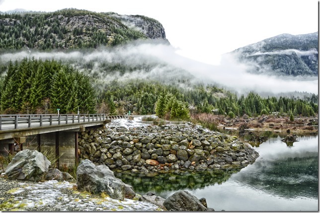 Strathcona Provincial Park,Provincial Park,lake,mountain,nature,clouds,Vancouver Island,fall,snow,Buttle Lake