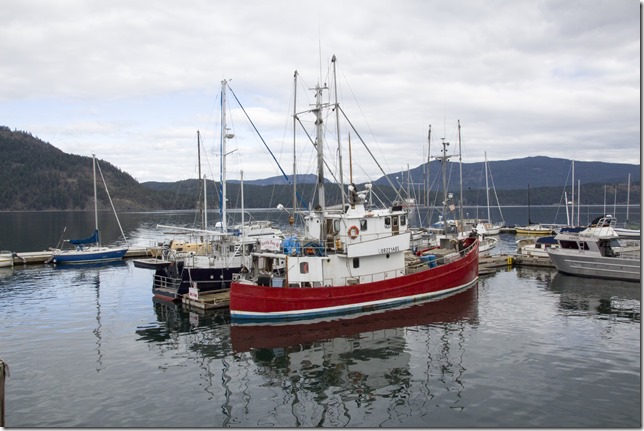 Cowichan Bay,fisherman's wharf,marina,fish boat,winter