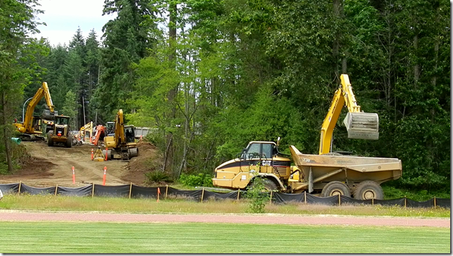 construction,Comox,sewer pipeline,excavation,CFB Comox,heavy equipment,excavator,Wacor,time lapse,time-lapse,Military Row,Anderton Road,dump truck