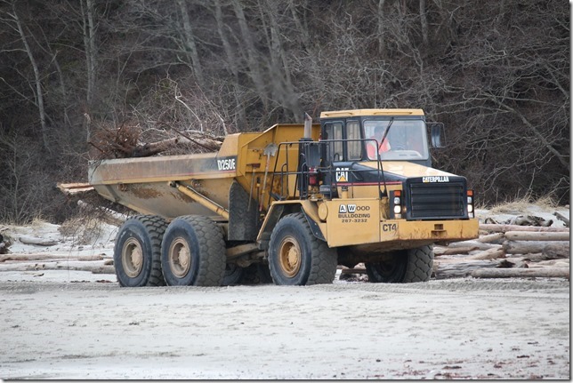 beach,trucks,Air Force Beach,Caterpillar D250E,heavy equipment,CFB Comox,19 Wing