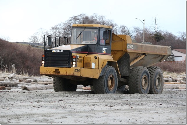 beach,trucks,Air Force Beach,Caterpillar D250E,heavy equipment,CFB Comox,19 Wing
