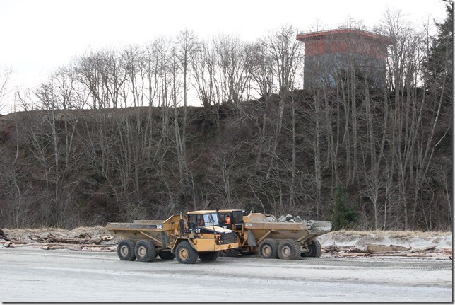 beach,trucks,Air Force Beach,Caterpillar D250E,heavy equipment,CFB Comox,19 Wing