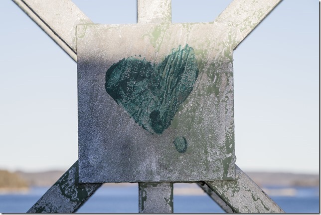 A bit of artwork on the bridge over Crooked Channel, connecting Bush Island and Jenkins Island 