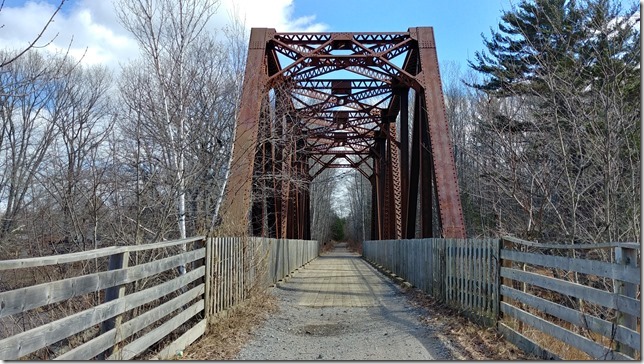 The railway bridge over the Annapolis River at Middleton