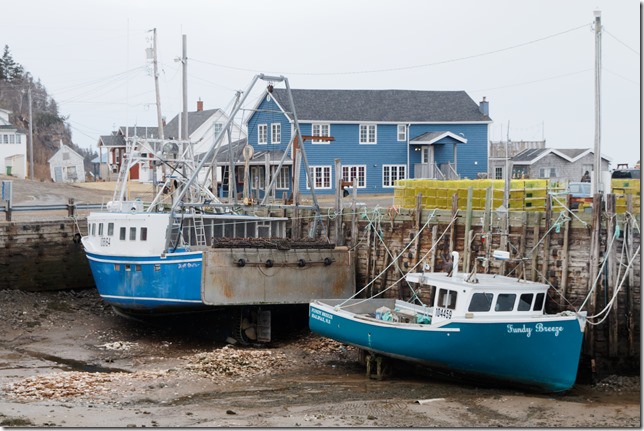 Nova Scotia,Canada,Atlantic Canada,Maritimes,fish boats,ocean,wharf,dock,pier,tides,Bay of Fundy