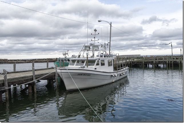 The fishing boat Tide Bandit in Parkers Cove